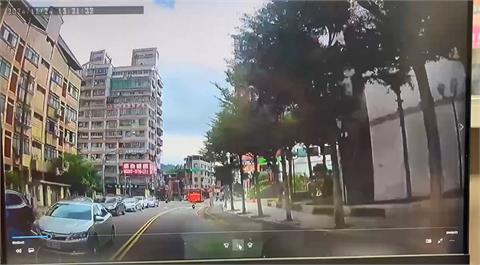 快新聞／驚！土城父「揹兒走路」不慎跌倒　9月男嬰頭部重創送醫