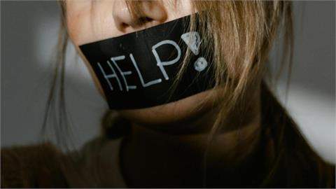 台中外籍移工「侵犯受害女」房內還有刀!威脅「不從就S妳」完事竟辯:是自願