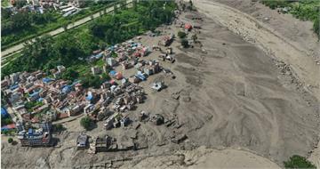 尼泊爾山洪暴發吞沒村莊！冰川崩塌河水暴漲　至少22死、384人失蹤
