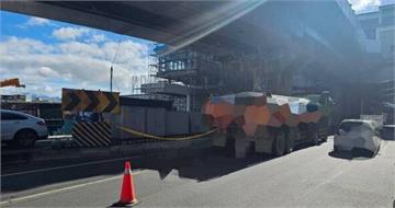 鶯歌驚悚車禍！砂石車右轉「沒看到人」　男子遭捲車底慘死現場