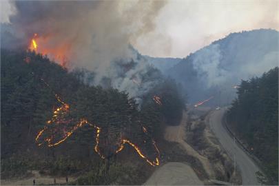 快新聞／南韓慶尚北道山林大火延燒　首次對全國發布最高級警戒