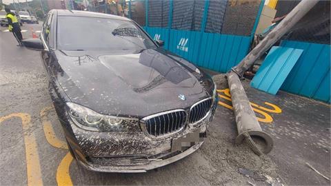 快新聞／天降大鋼管！樹林捷運施工意外「BMW險遭砸爛」　驚悚畫面曝光