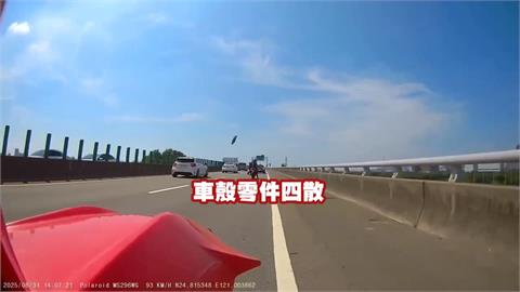賓士台６８線「超車擦撞」重車　騎士險摔車、手臂擦挫傷