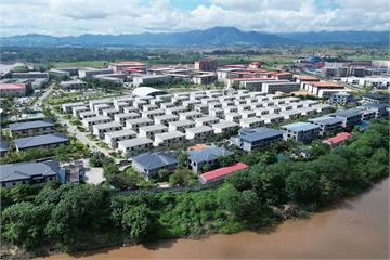 緬甸KK詐騙園區「復活」？重建宛如小城市　屋頂布滿盜裝星鏈天線