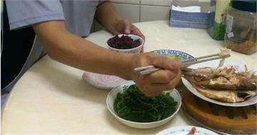 誤吞魚刺急喝醋吞飯！29歲男隔天「吐血身亡」醫揭正確應對方式