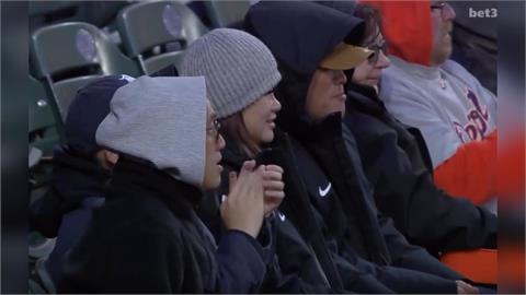MLB(影)／爸媽和未婚妻場邊觀戰！台灣「怪力男」李灝宇先發建功！老虎1分惜敗