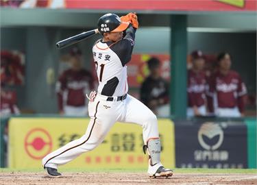 中職(影)／替補林岱安成贏球關鍵！獅隊5：2逆轉桃猿開季4連勝