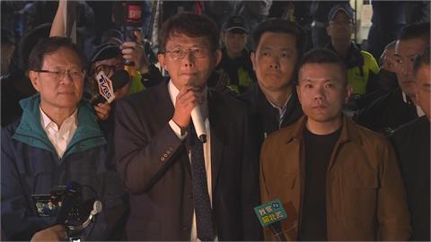 快新聞／柯文哲拿不出3千萬　黃國昌：等銀行開門「籌錢把阿北帶出來」