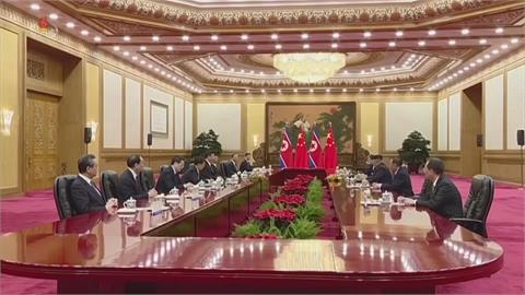 現身打破"腦溢血病死"謠言 金正恩突訪中國丹東