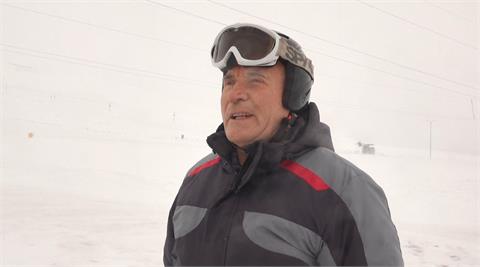 俄羅斯小鎮無娛樂 78歲老翁為兒蓋滑雪場