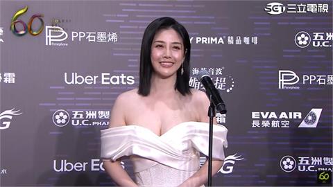 金鐘60／韓瑜紅毯造型掀暴動！深V雪白禮服「麻糬險掉出」網狂讚：看不出45歲