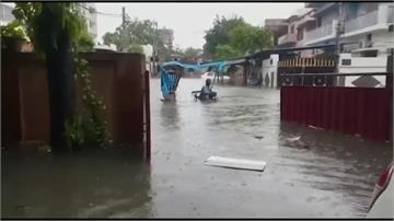 印度雨季三天豪雨！大淹水至少133死