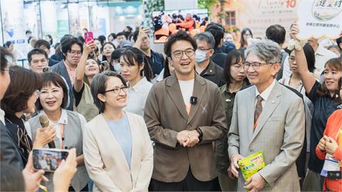 快新聞／沈伯洋合體蕭美琴健身！意外釣出小英總統留言　本人預告更多計畫