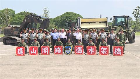 賴總統視導工兵中心！工兵模擬阻絕解放軍攻擊
