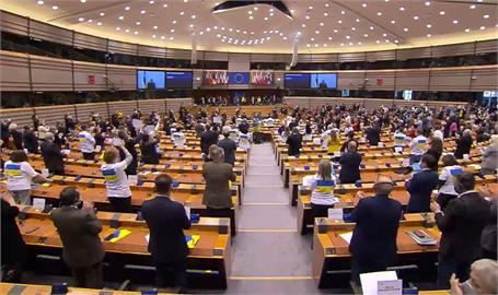 快新聞／澤倫斯基演說動人　歐洲議會建議「努力授予」烏克蘭歐盟候選國地位