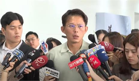 快新聞／「小草」涉恐嚇遭押！　黃國昌竟嗆：我被設靈堂時檢察官在睡覺？