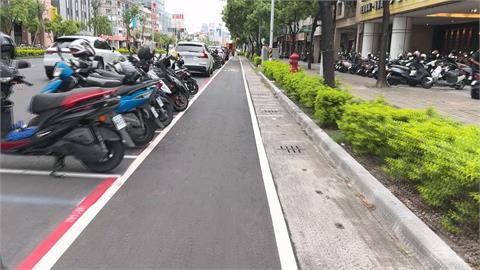 公關災難！民眾黨戲謔「保護型單車道」　網撻伐：不尊重專業