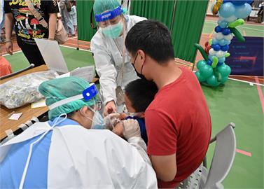 台東縣府連續2日開設兒童BNT疫苗快打站　施打率達78%