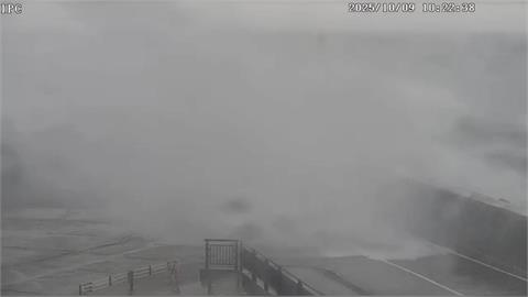 強颱「哈隆」將直撲伊豆群島　狂風豪雨！八丈島雨量創當地觀測新高