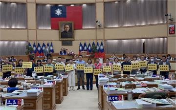 新北市議會跨黨派決議普發現金四萬六　直球丟給侯友宜