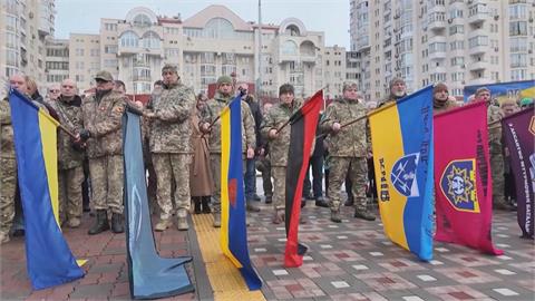 烏俄戰爭滿4週年　基輔集體默哀、歐洲領袖力挺澤倫斯基