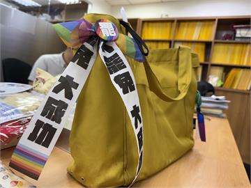 快新聞／立院警衛硬要求拔飄帶？　陳培瑜怒嗆：立法院戒嚴了嗎？