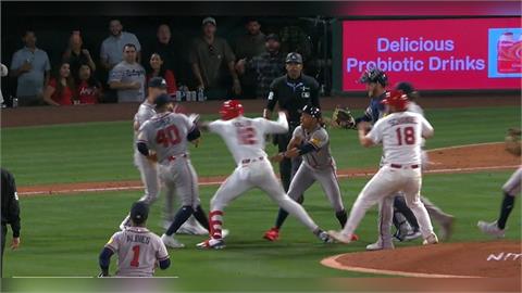 MLB(影)／勇士天使「拳擊」火爆大亂鬥！聯盟重罰7場禁賽天使重砲不服提上訴
