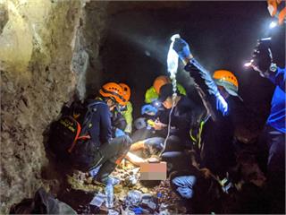 快新聞／登山客爬瑞芳茶壺山 疑似失足摔落廢棄礦坑通風口 頭部重創緊急送醫