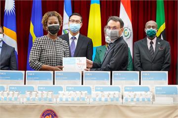 泰博科技公司捐贈30萬快篩試劑 協助友邦及友好國家抗疫