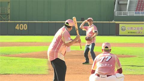 結合中職「水蜜桃趴」登場　張善政化身投手開球