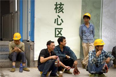 中國五一黃金周「亂挪動勞工休假」　民怨：這不是真的連假