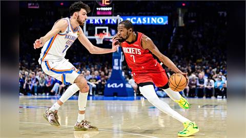 NBA(影)／杜蘭特從乾裂到保濕護膚代言人！超級長腿廣告太誇張笑翻全網