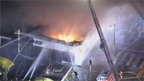 洛杉磯韓國城商場遇祝融　逾百消防員灌救幸無傷亡