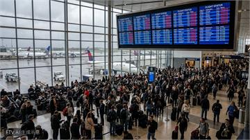 英國航管系統故障釀混亂　希斯洛機場逾百航班遭取消