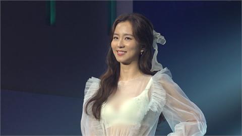 連8年代言知名內衣品牌　女星周曉涵領銜走秀