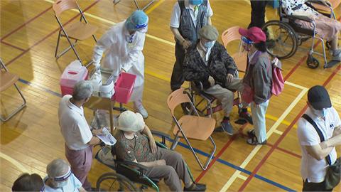 第八輪預約接種AZ截止　僅71萬人登記約62%