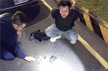41歲男涉毒駕 小貨車載3人還有毒品通緝犯