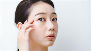 雙眼皮怎麼變得不明顯？醫師解釋從眉眼結構了解可能的原因