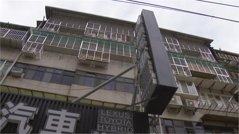 北市頂加違建一層8台冷氣  檢舉多次沒下文