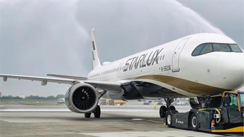 星宇航空釜山航線正式啟航　南珉貞、李皓禎熱舞應援