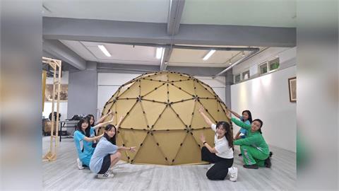 飛船穿梭蒙娜麗莎之窗！中正國中「穹頂玩藝」特展