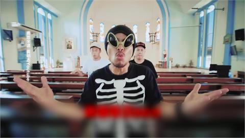 話題不斷! 黃明志諷習維尼.得罪大馬 愚人節詐死騙粉絲