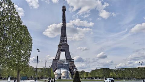快新聞／法國巴黎艾菲爾鐵塔驚傳「炸彈威脅」！　緊急疏散遊客對外關閉