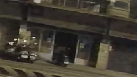 離奇！牽電動單車重心不穩跌倒被壓　男子受困７小時送醫不治