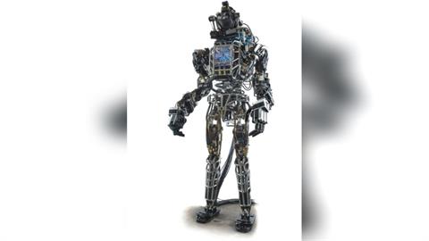 不和特斯拉比快　現代汽車要讓2.5萬台人形機器人走進工廠「上班」