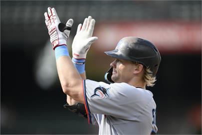 MLB(影)／單場3響砲棒打前東家替自己出口氣!　馬林魚外野手:感覺真的很棒