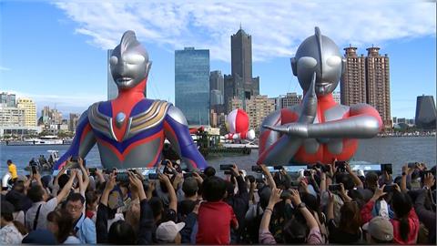 超人力霸王迪卡.初代 守護高雄最終日吸上千民眾歡送