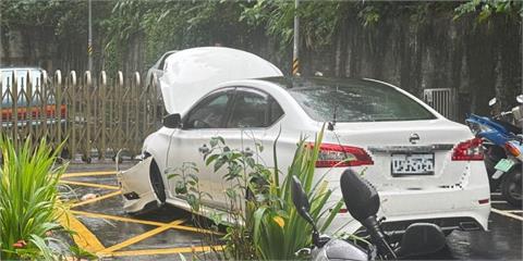 快新聞／內湖槍響！車手、收水手拒檢駕車衝撞　警轟11槍追捕車手2員受傷送醫