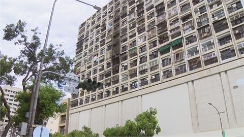 七賢大樓屋齡超過40年　消防安檢不合格開罰高達36次