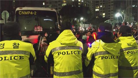 尹錫悅涉叛亂及濫用職權　遭法院裁定羈押